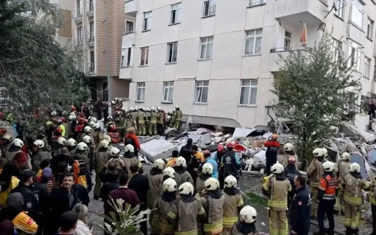 Maltepe’de 7 Katlı Bina Çökmesi